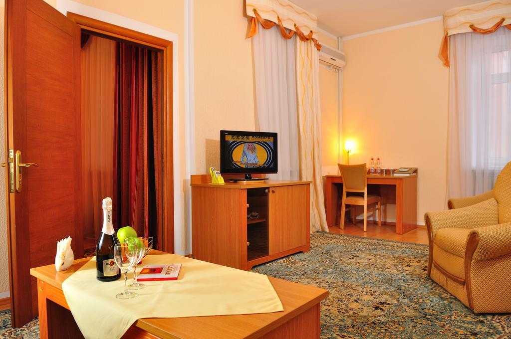 Altyn Dala Hotel 아스타나 외부 사진